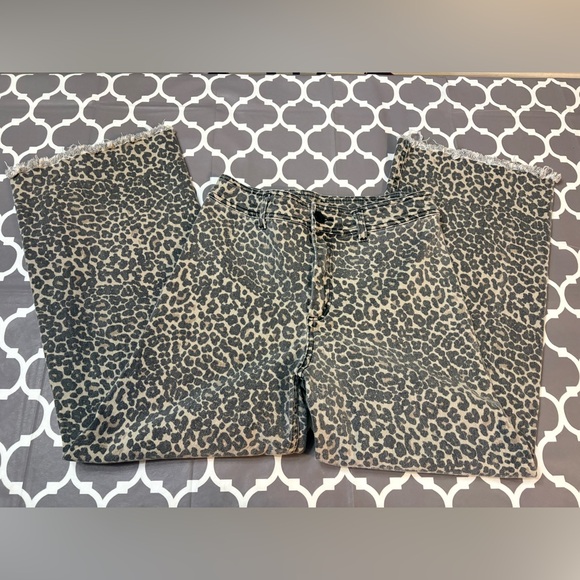 Miou Muse Wildside Leopard raw hem barrel wide leg cut jeans size Large - Picture 3 of 11